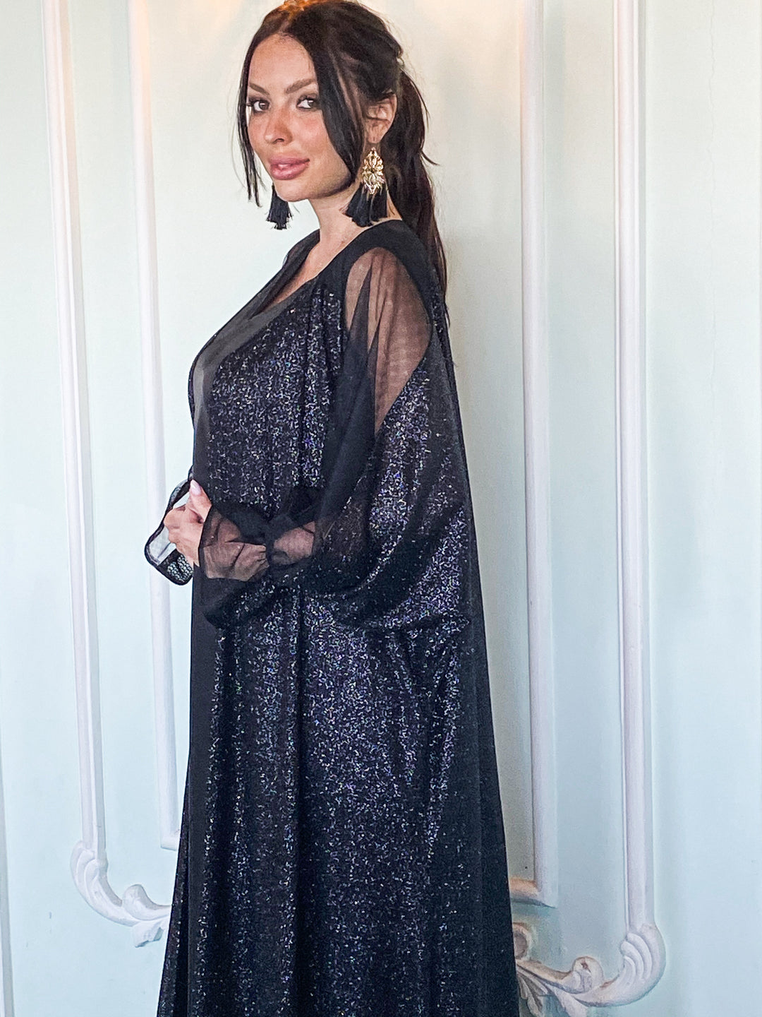 Glittery Glamorous Black Lace Abaya with Seamless Black Dress (Suitable for S, M and L sizes)