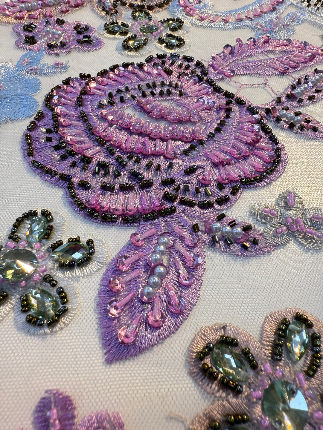 Luxury embroidered floral lace with 3D beadwork and sequins (1 Piece = 3 Meter)