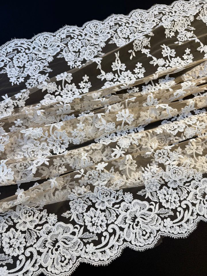 Luxury Nude Tulle with White Floral Embroidered Lace & Scalloped Edge – Bridal & Haute Couture