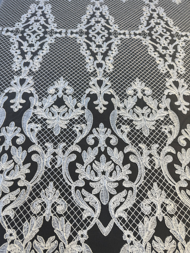 Luxury Baroque-Inspired White Embroidered Lace Fabric with Scalloped Edge( 1 Piece = 3.5 Meter)