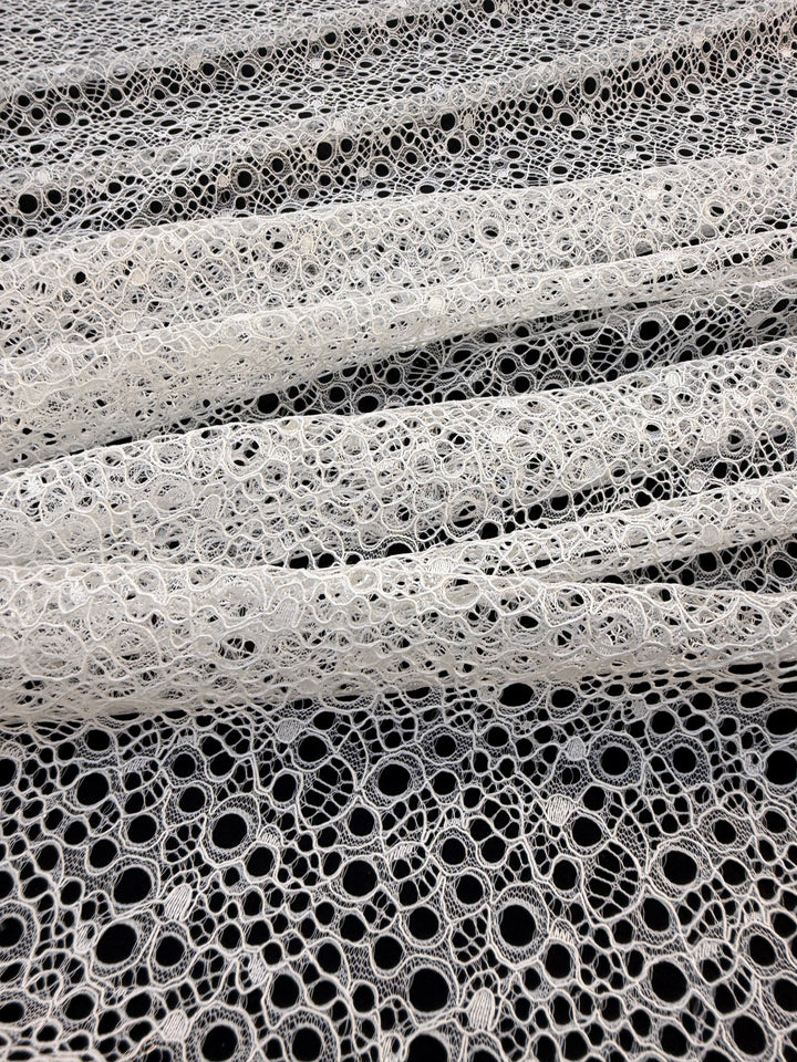 Luxury White Guipure Circle Lace Fabric – Modern Geometric Bridal & Couture Fabric( 1 Piece = 3 Meter)