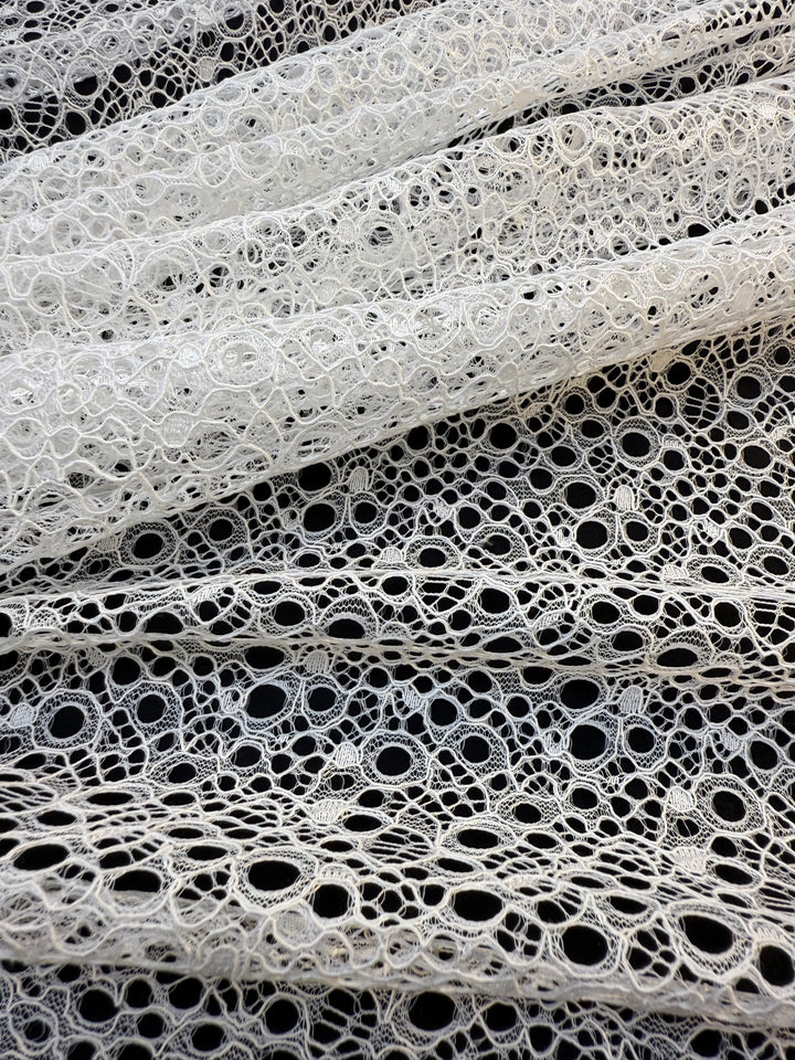 Luxury White Guipure Circle Lace Fabric – Modern Geometric Bridal & Couture Fabric( 1 Piece = 3 Meter)